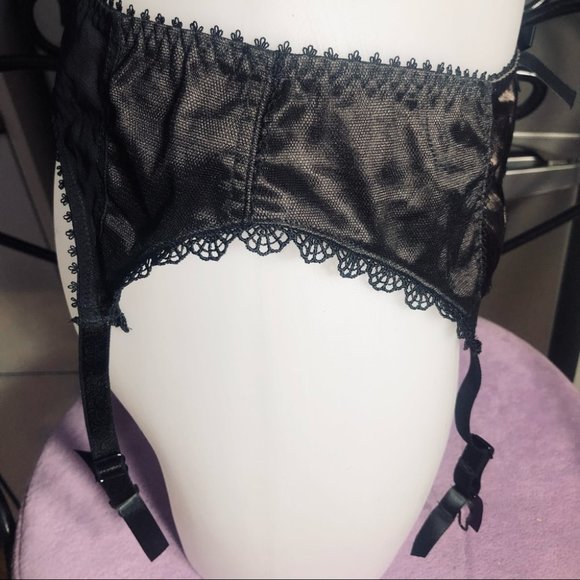 Fauve Chocolate Brown & Black Lacey Garter Belt w/ Bows Size Medium - NWT ! - Picture 8 of 13